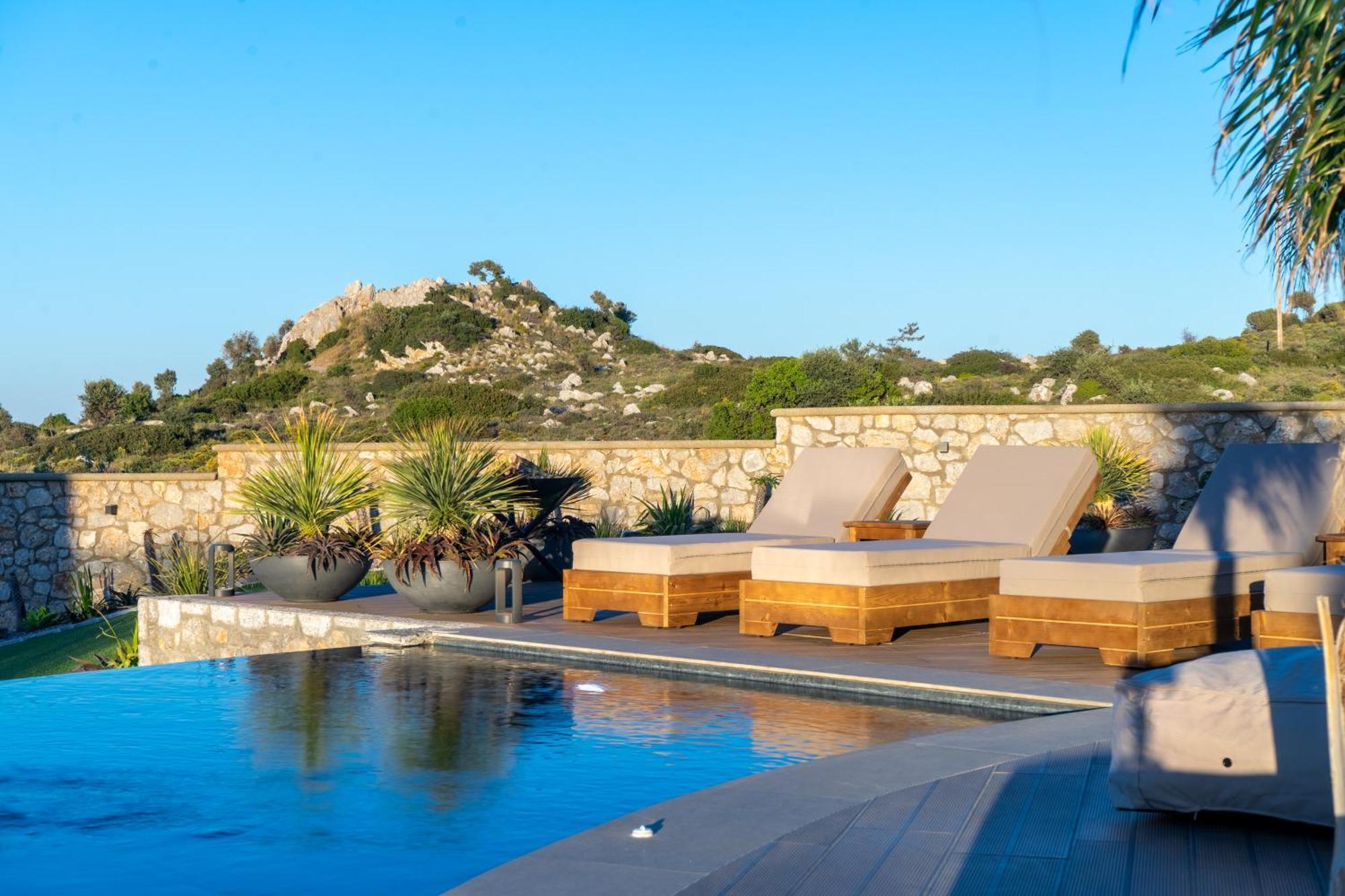 Rhode Luxury Villa Kalithies Екстер'єр фото